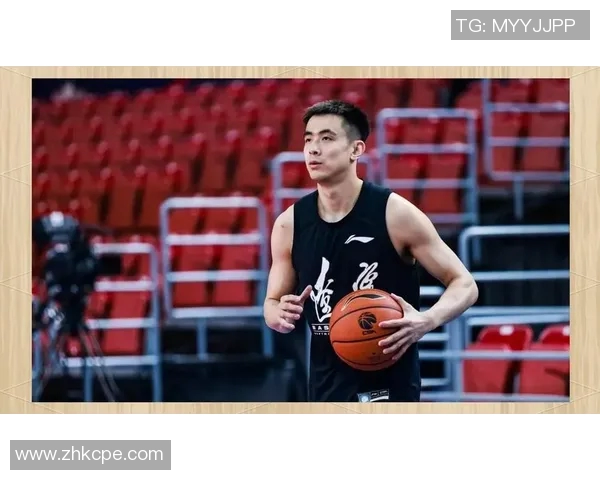 赵继伟领衔中国男篮新征程展现拼搏精神与团队协作的力量 赵继伟领衔中国男篮新征程展现拼搏精神与团队协作的力量