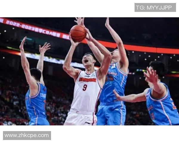 CBA总决赛精彩对决新疆队与广东队争夺冠军荣耀